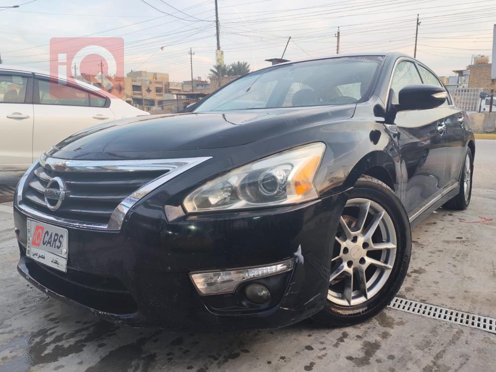 نيسان ألتيما